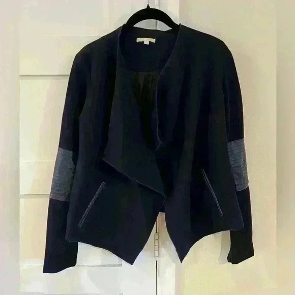 Gianni Bini Jackets & Blazers - Gianni Bini Navy Open Front Jacket with Faux Leather- Size Large- EUC